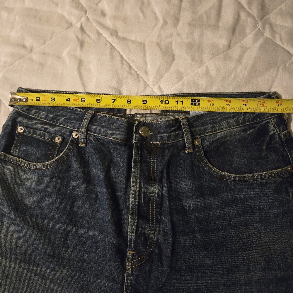 Everlane The Cheeky Jean | Blue Distressed Jeans - Picture 9 of 11